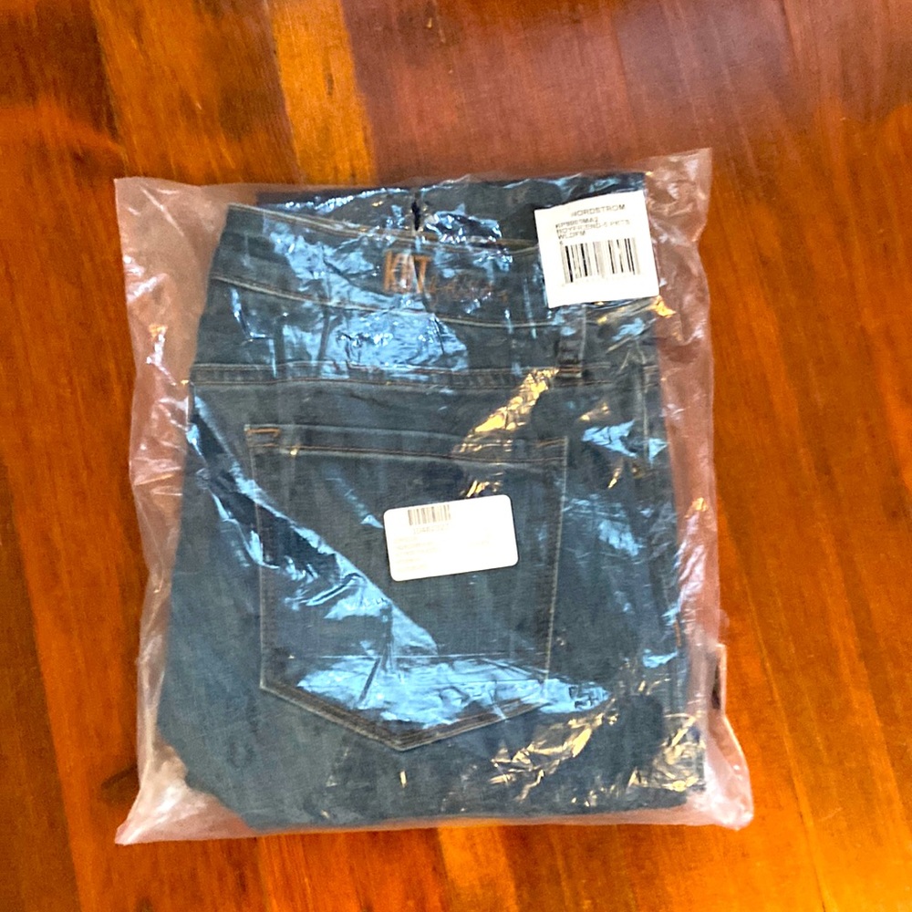 Kut from the Kloth Boyfriend Straight Leg (Wildflower Wash)- size 6 NWT - Picture 2 of 10